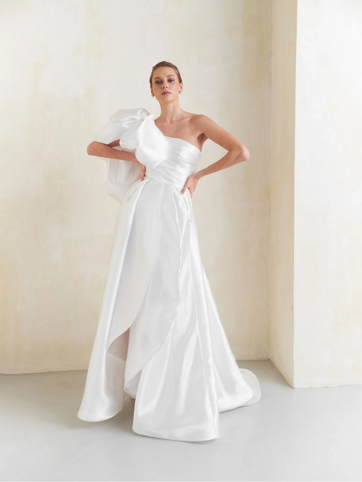 Wedding Dress - Mellia - LLR-18127.00.00